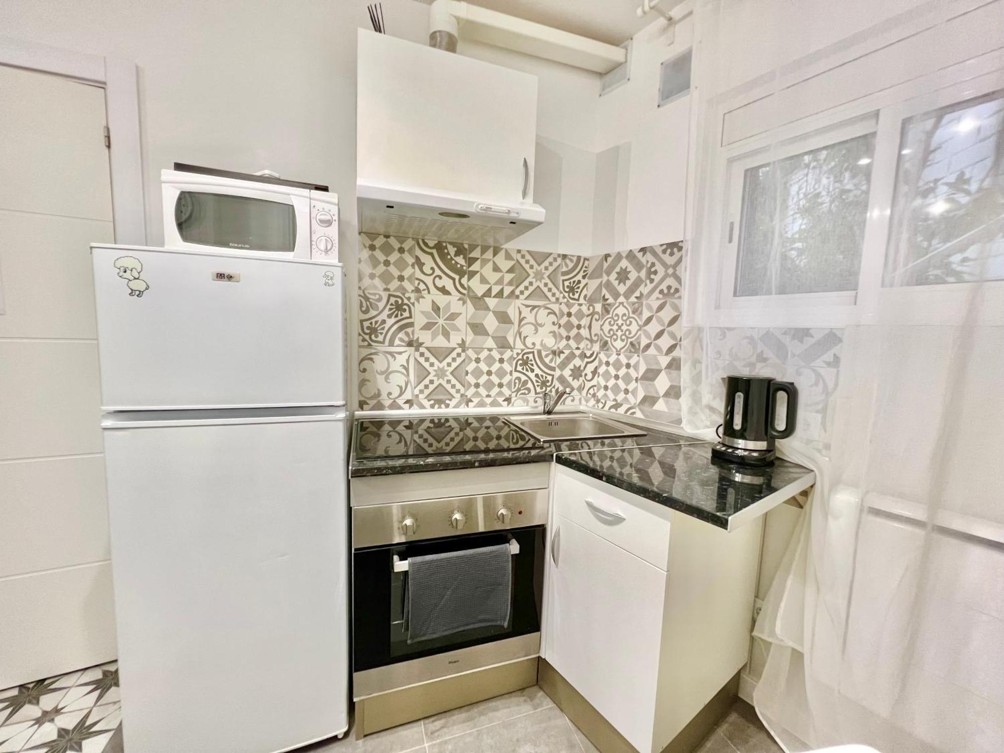 Cozy Suite Apartment, Wifi! Santa Coloma de Gramenet Exterior photo