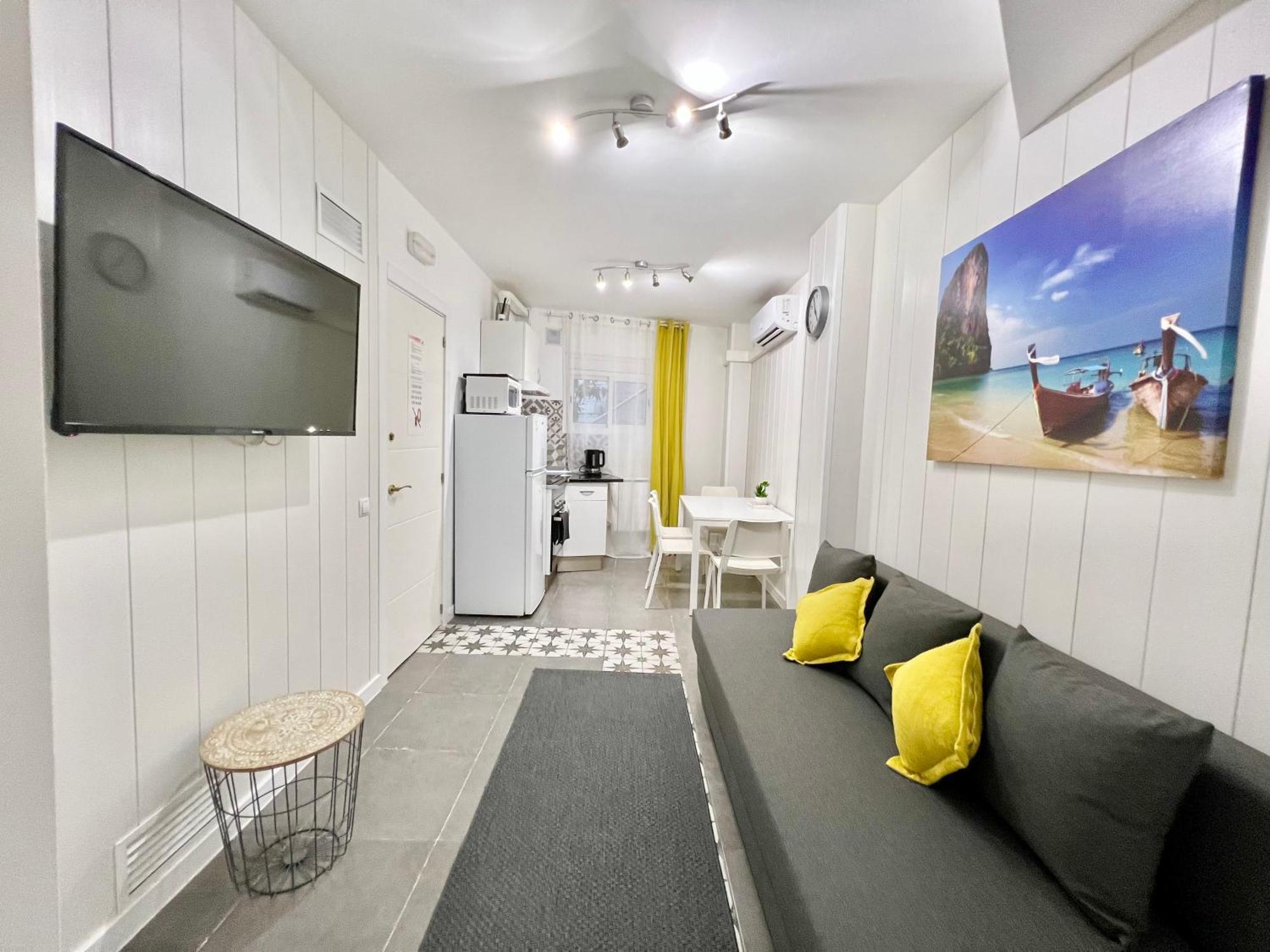 Cozy Suite Apartment, Wifi! Santa Coloma de Gramenet Exterior photo