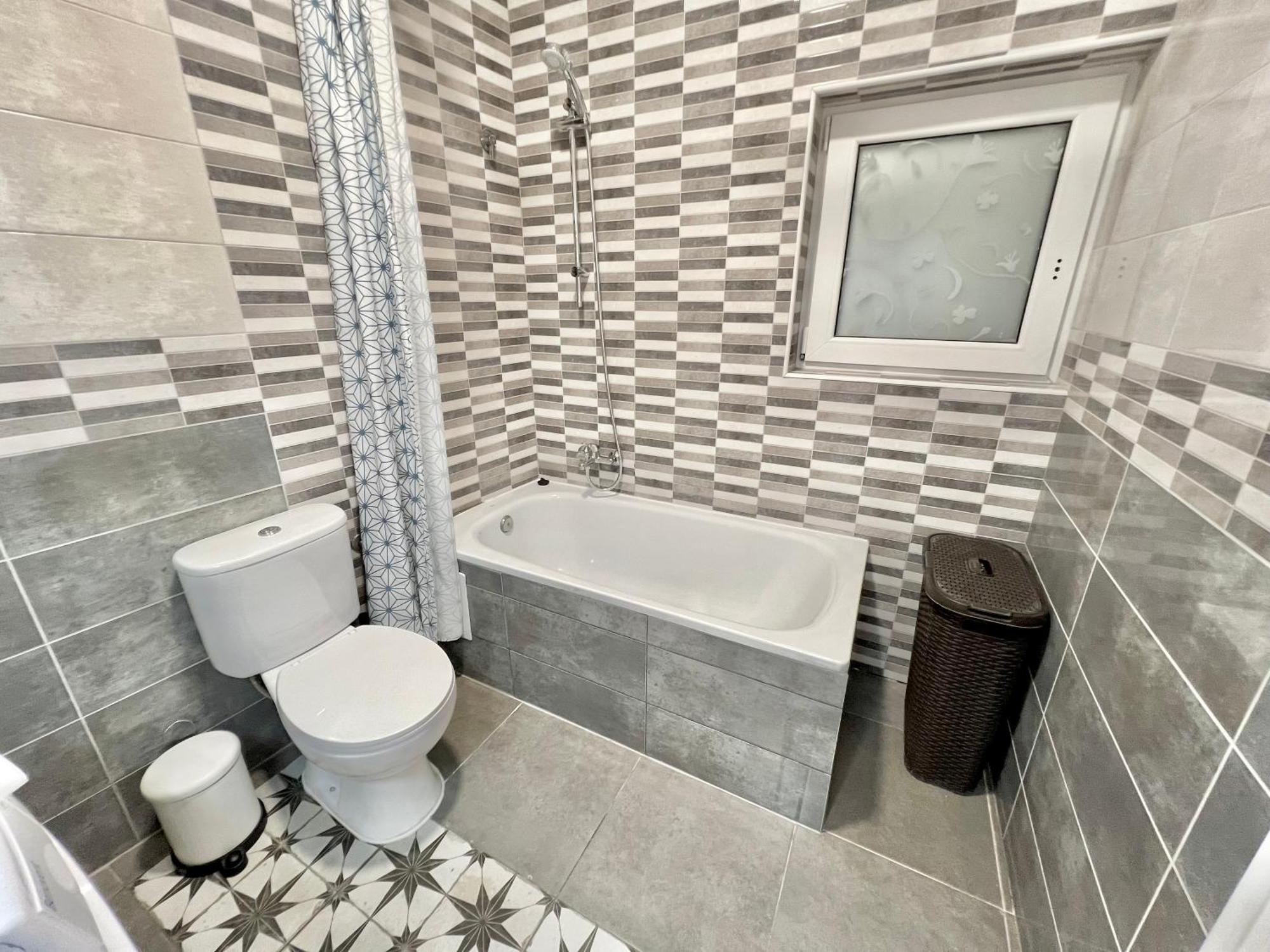 Cozy Suite Apartment, Wifi! Santa Coloma de Gramenet Exterior photo