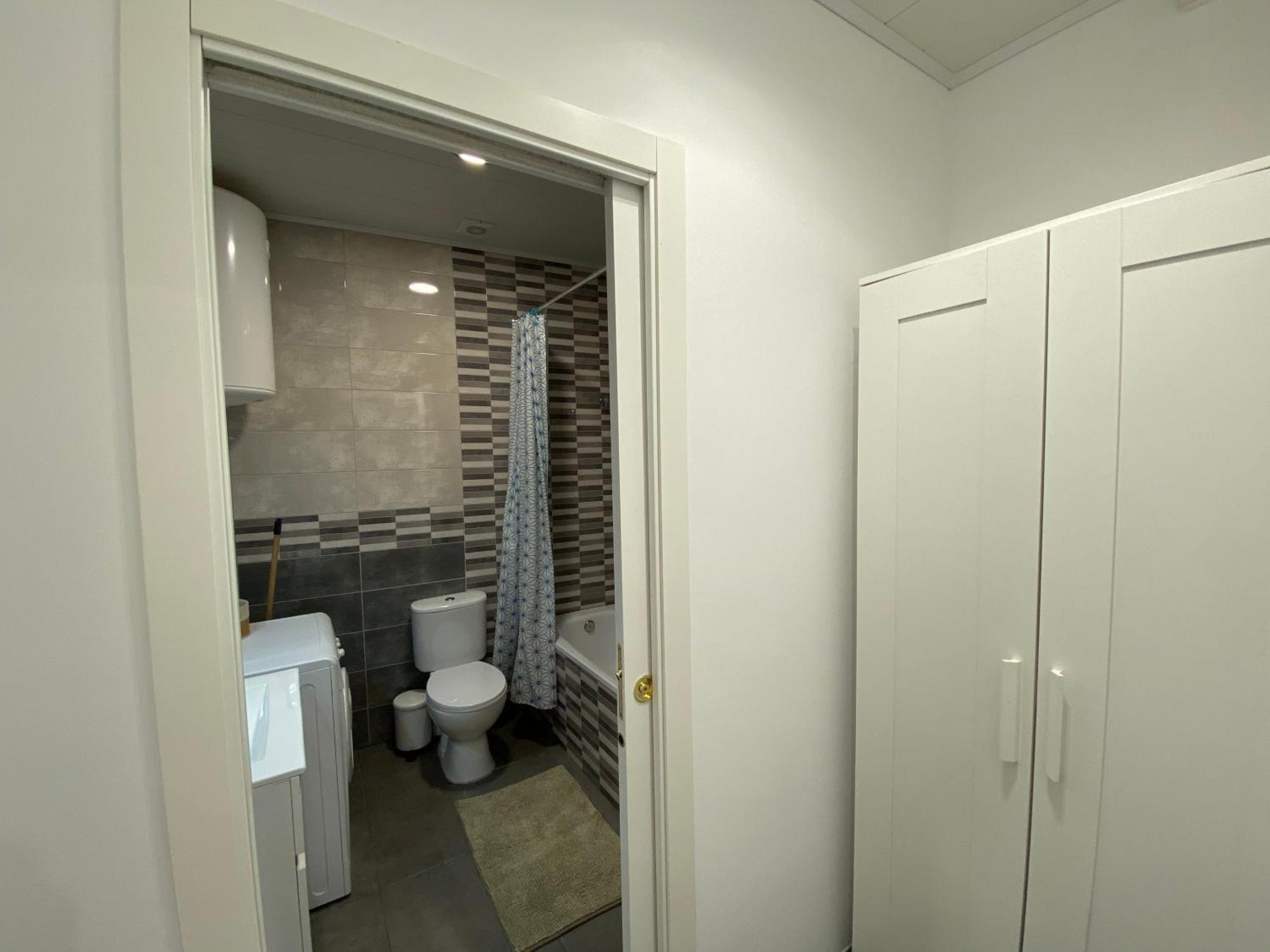 Cozy Suite Apartment, Wifi! Santa Coloma de Gramenet Exterior photo